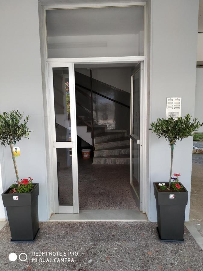 Cosi Apartment Paralia Dionysiou Exterior foto